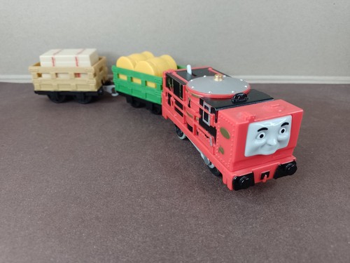 Glynn train and trucks - train,