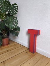 Große Leuchtbuchstabe T Retro/Vintage