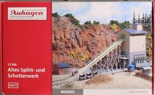 Auhagen 12266,  Spur H0 / Maßstab 1:87, Bausatz:  Altes Splitt- und Schotterwerk