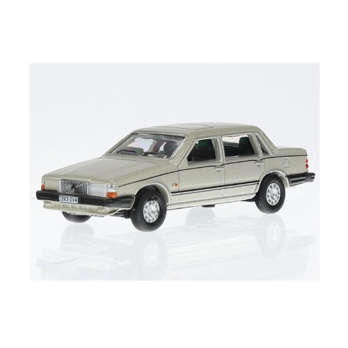Volvo 760 gold metallic modell - 760,