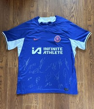 2023/24 Kader signiertes