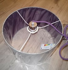 Pendelleuchte mit Stoffschirm grau lila