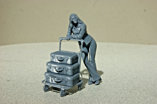 Figur frau mit kofferwagen - figur,
