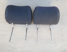2 Kopfstützen hinten Mercedes