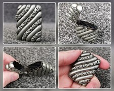 Antikes geripptes Vesta Etui