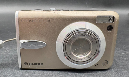 Fujifilm finepix f30 - finepix,