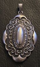 •Antiker Silberfarbener Anhänger aus Alpacca Silber (k11)