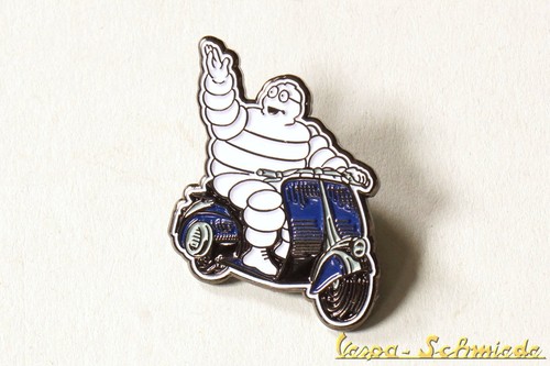 Vespa pin anstecker - /,
