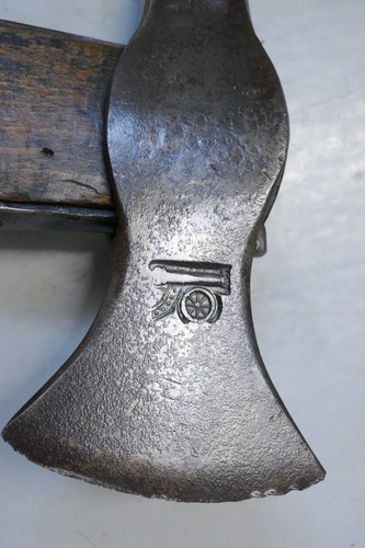 Altes schanzwerkzeug pionier - altes,