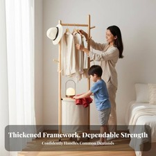 Rollgarderobe mit Wäschekorb