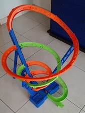 Hot Wheels HJT51 - Action Crash-Spirale Autorennbahn Spielzeugauto