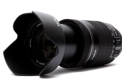 Canon 135mm 3 5 - 18-135mm, f/3.5-5.6