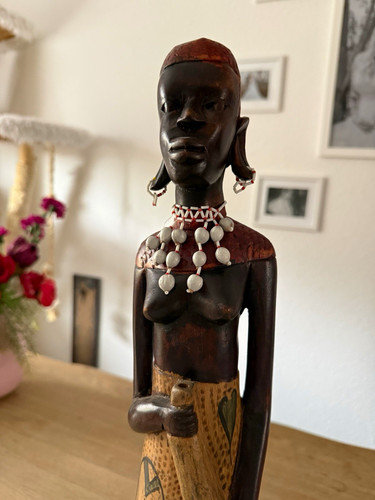 Afrikanische holzfigur frau - holzfigur,