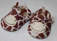 Modell: Schuhe Hausschuhe von