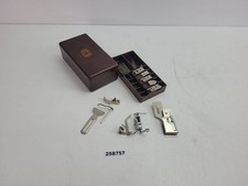 Dose Bakelit braun Zubehör Nähmaschine DDR VEB Nähmaschinenwerk Saalfeld #258757