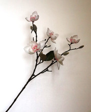 Magnolienzweig künstlich