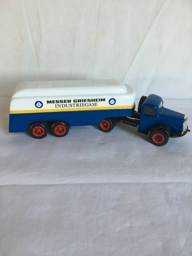 Conrad miniatur oldtimer - mb,