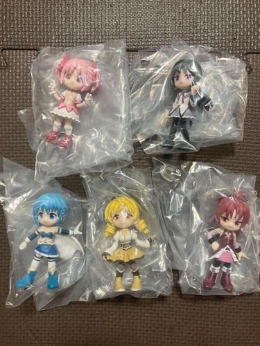 Madoka magica palverse figur - madoka,
