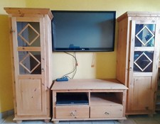 Wohnwand aus echtem Kiefernholz im Landhausstil