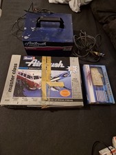 Revell Airbrush Set mit Kompressor, Gun und Schlauch Master Class, Brush Kit Set