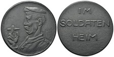 Eisengussmedaille 1918 -  Im Soldatenheim - Soldatenheimspende - Soldat Zigarre