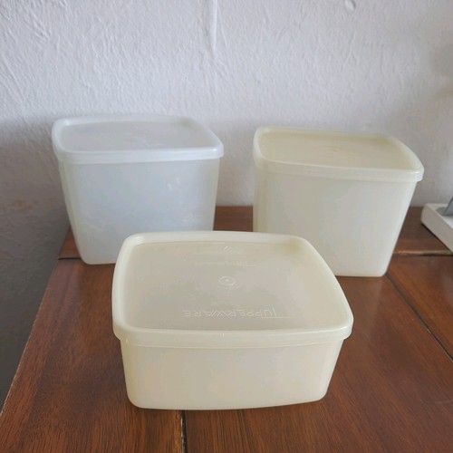 Tupperware - x,