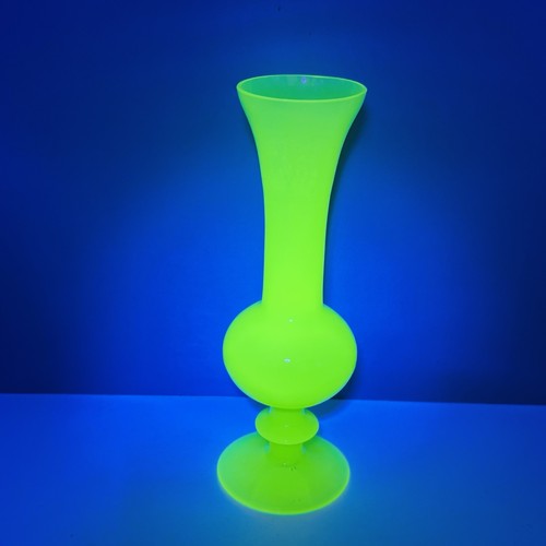 Vintage uranglas knospenvase - uranglas,