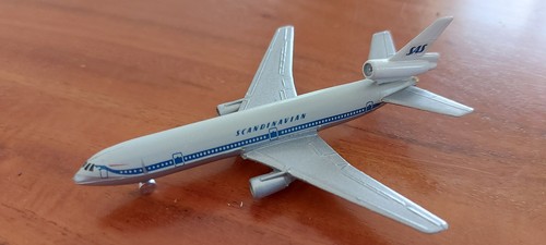Flugzeugmodell dc10 sas - flugzeugmodell,