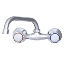 Klassische Wandarmatur