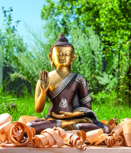 Amogasiddhi buddha sitzend - amogasiddhi,