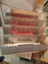 Fliesenleger werkzeug