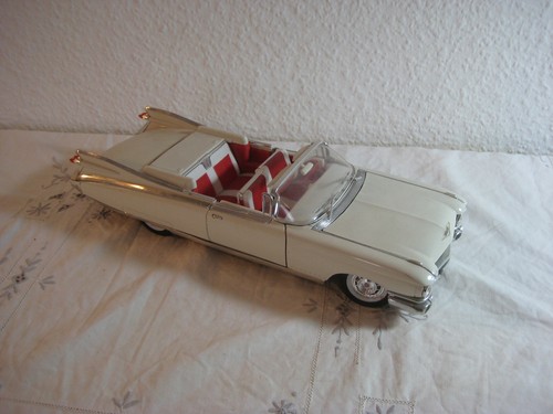 Maisto cadillac eldorado - cadillac,
