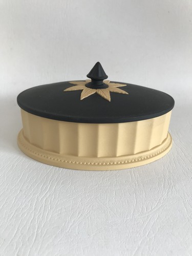 Wedgwood black and - wedgwood,
