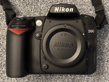 Nikon D90 DSLR mit Objektiven Nikkor 18-105 VR und 10-24