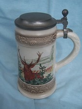 Bierkrug mit Zinndeckel