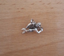 925 Sterlingsilber - Fliegender Engel - Anhänger - Sehr schön gearbeitet - TOP