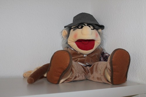 Living puppets großvater - living, 65