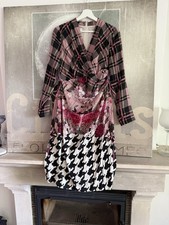 Ein Elegantes Seidenkleid von Madeleine