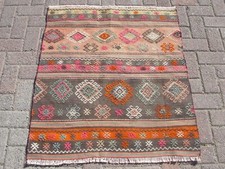 Kleinflächen Kelim Teppich