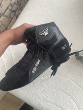 Neuwertige Ringerschuhe