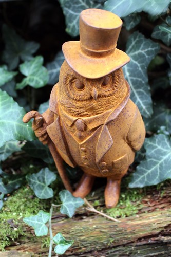 Gartenfigur herr eule rost - gartenfigur,