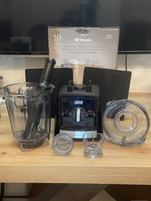 Vitamix Ascent A2300i Hochleistungsmixer - Schwarz mit Stopferhalter und Matte