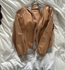 NP: 52 00€ Brunello