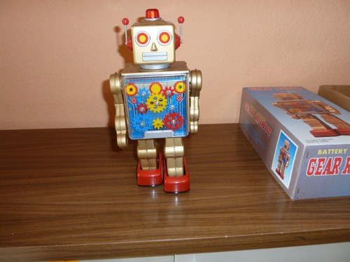 B11 gear robot - b11, gold