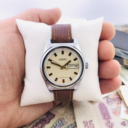 Nos vintage raketa 17j soviet - nos,