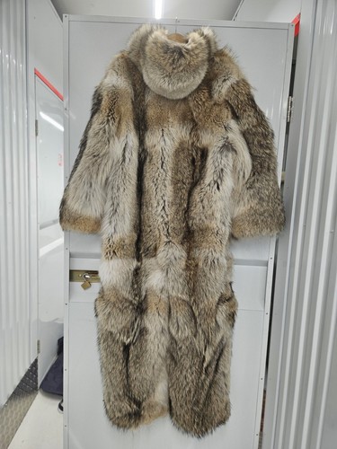 Overall kojote coyote fell - kojote,