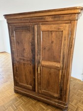 Antiker Vintage Schrank