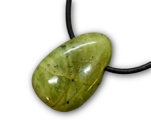 Nephrit - nephrit, (kanada-jade)