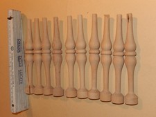 Konvolut 10 Stück Rundhölzer gedrechselt wohl Buche Länge ca.  17 cm