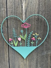 Gartendeko Herz mit Blumen zum
